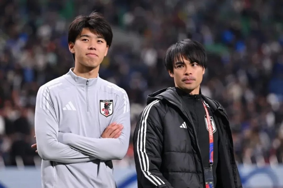 500万镑！20岁日本后卫加盟热刺，创J联赛旅欧纪录(500万替人坐牢5年)