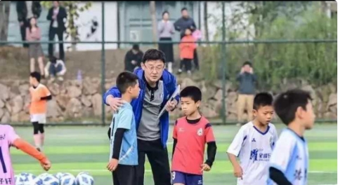 关于海选未来从未培养出国脚？孙继海回应：网友不懂球，我在种下种子的信息